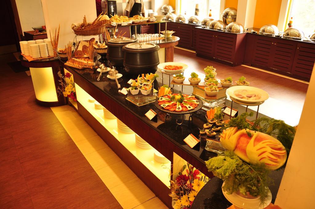 פונדיצ'רי Hotel Atithi מראה חיצוני תמונה