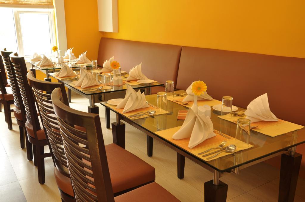 פונדיצ'רי Hotel Atithi מראה חיצוני תמונה