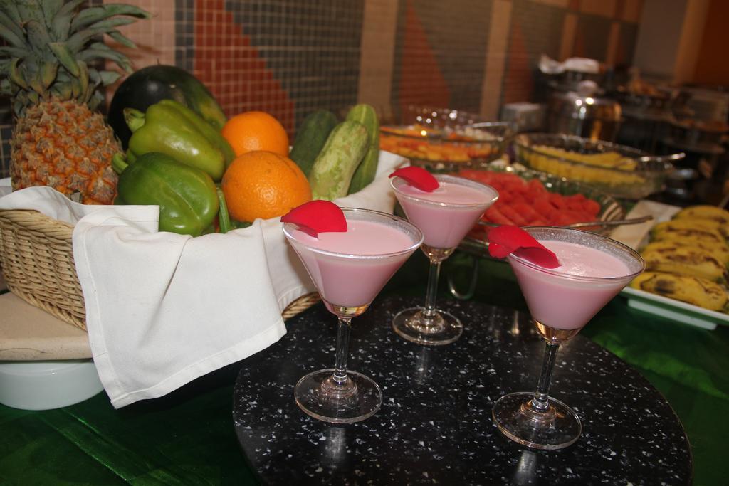 פונדיצ'רי Hotel Atithi מראה חיצוני תמונה