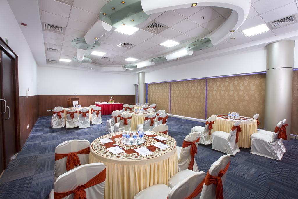 פונדיצ'רי Hotel Atithi מראה חיצוני תמונה